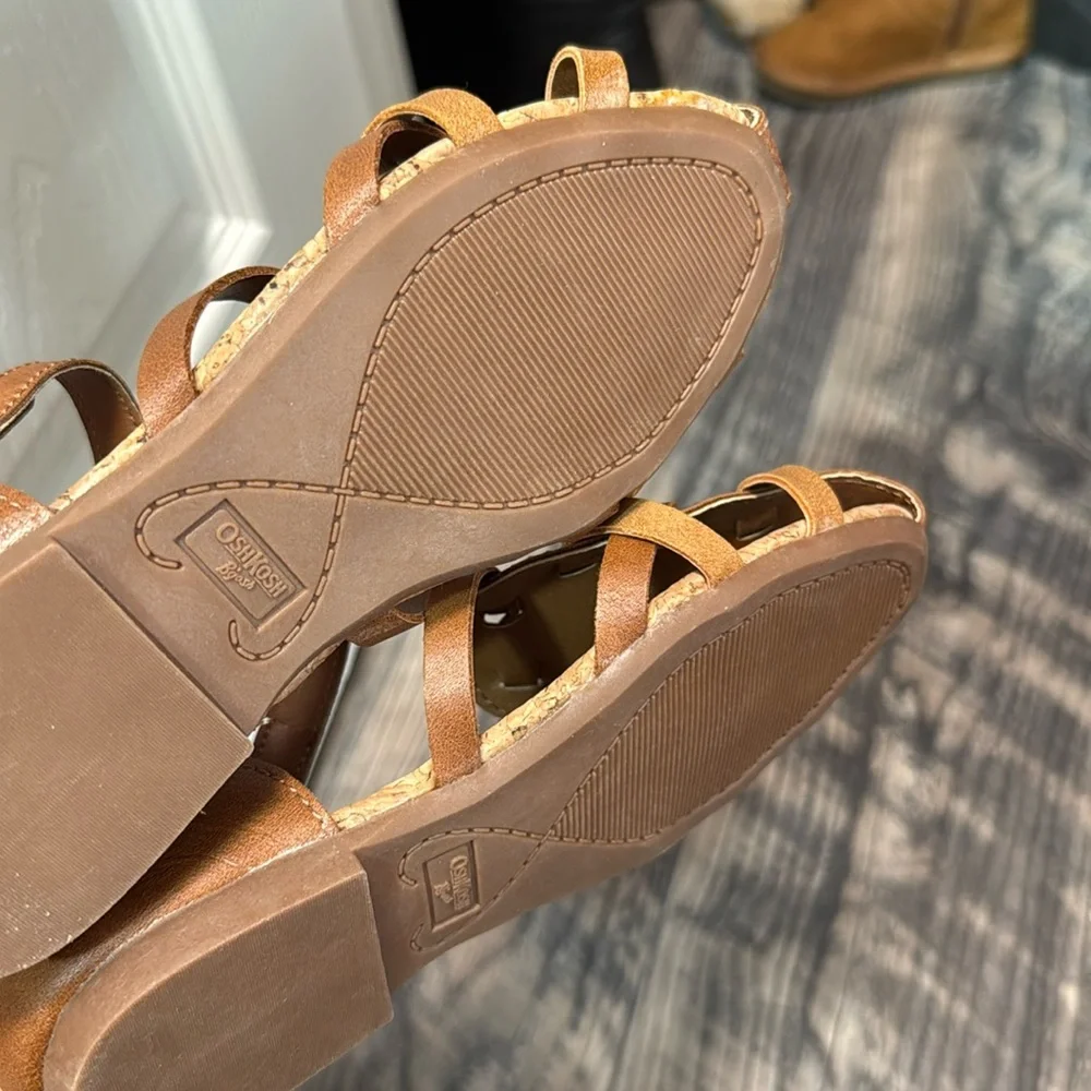 Oshkosh toddler girls sandals Hattie size 10 new brown fisherman